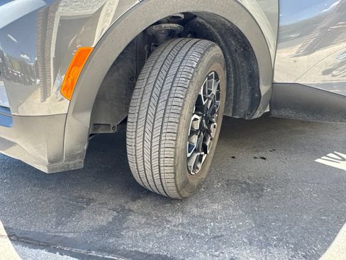 Used 2024 Hyundai Santa Cruz SEL w/ Activity Package AWD/4WD image 30