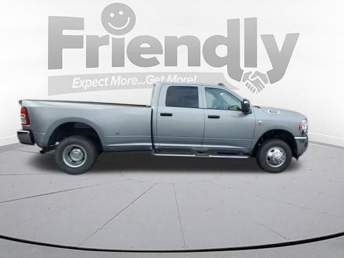 Used 2024 RAM 3500 Tradesman w/ Chrome Appearance Group AWD/4WD image 6