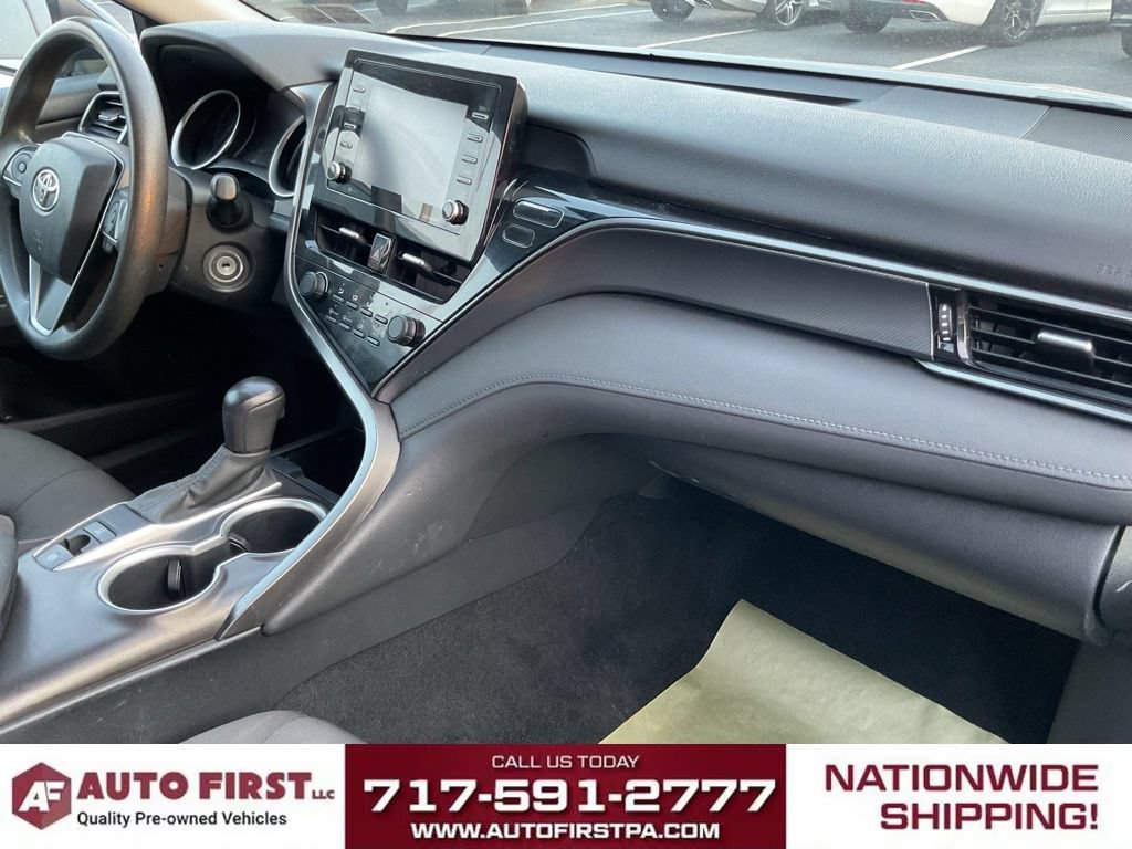 Used 2021 Toyota Camry LE AWD/4WD image 17