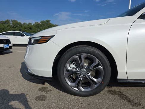 Used 2025 Honda Accord EX-L image 3