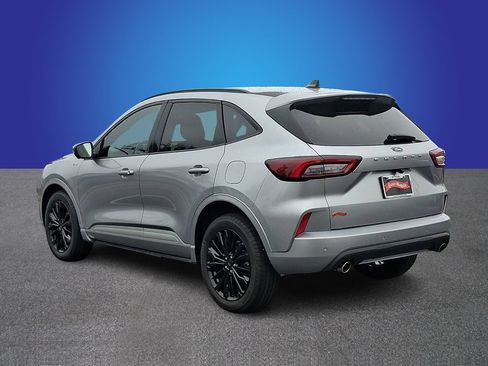 Used 2023 Ford Escape ST-Line Elite AWD/4WD image 6