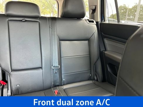 Certified 2023 Volkswagen Atlas SE AWD/4WD image 16