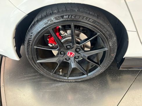 Used 2026 Honda Civic Type R image 9