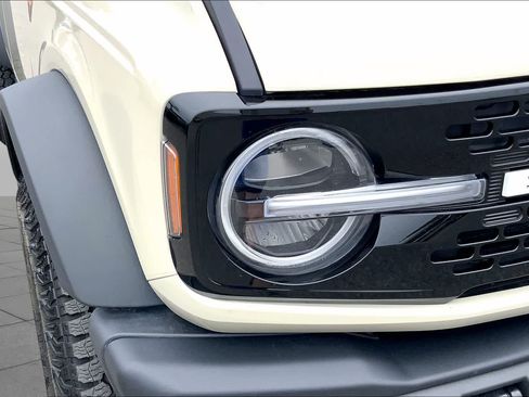 Certified 2025 Ford Bronco Badlands AWD/4WD image 27