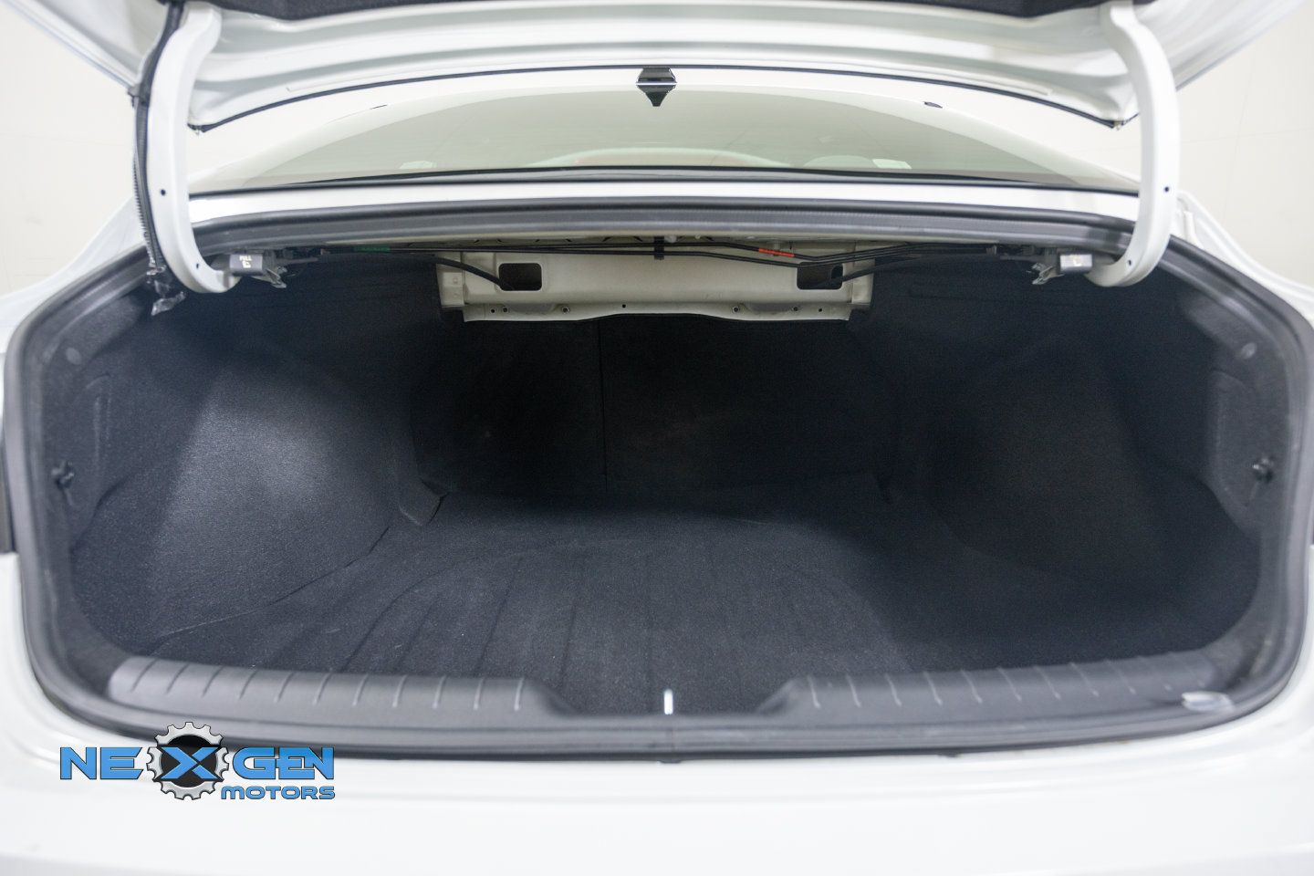 Used 2024 Hyundai Elantra SEL w/ Convenience Package FWD image 33