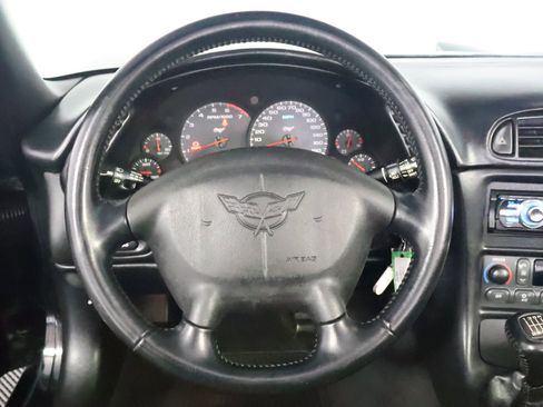 Used 2003 Chevrolet Corvette Convertible w/ Preferred Equipment Group1 RWD image 37