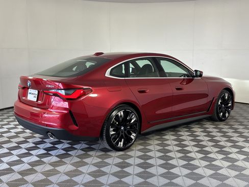Used 2025 BMW 430i w/ Premium Package RWD image 9