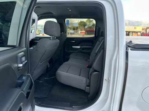 Used 2018 Chevrolet Silverado 1500 LT w/ LT Eassist Package AWD/4WD image 14