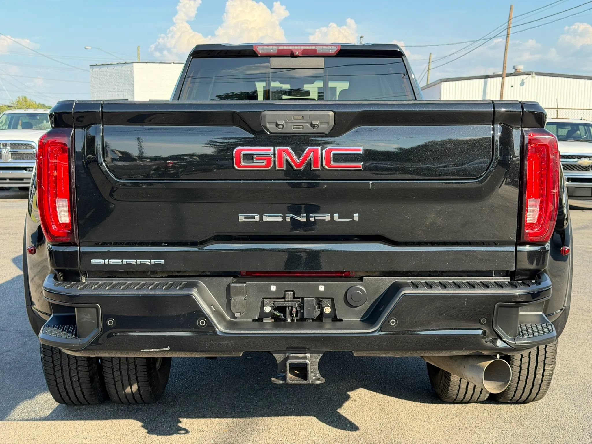 Used 2022 GMC Sierra 3500 Denali AWD/4WD image 6