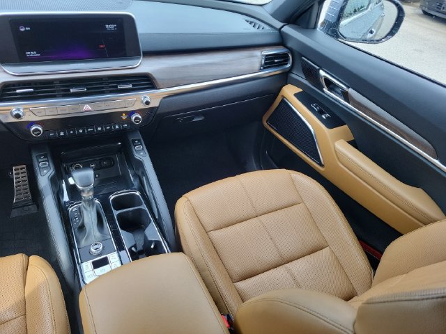 Certified 2022 Kia Telluride SX w/ Towing Package FWD image 15
