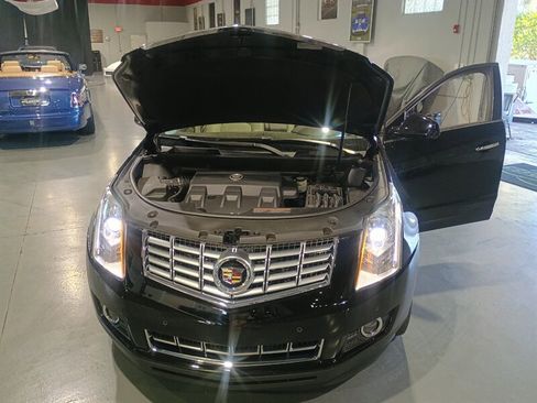Used 2015 Cadillac SRX Premium image 39