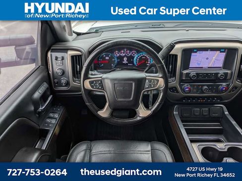 Used 2018 GMC Sierra 2500 Denali w/ Duramax Plus Package AWD/4WD image 19