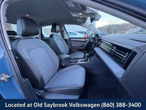 Certified 2025 Volkswagen Jetta SE image 23