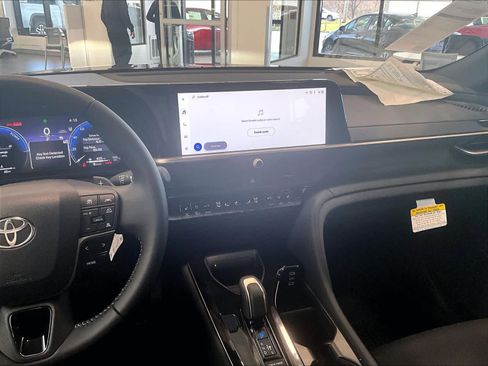 New 2026 Toyota Crown Signia image 13