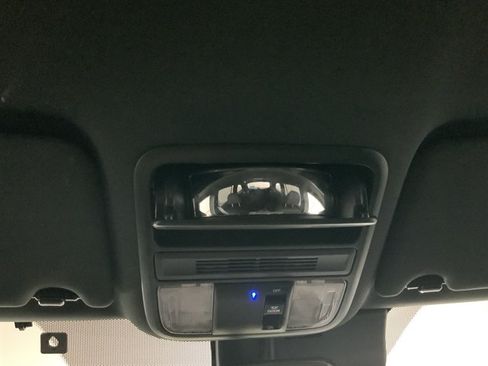 Used 2022 Honda Pilot Sport image 39
