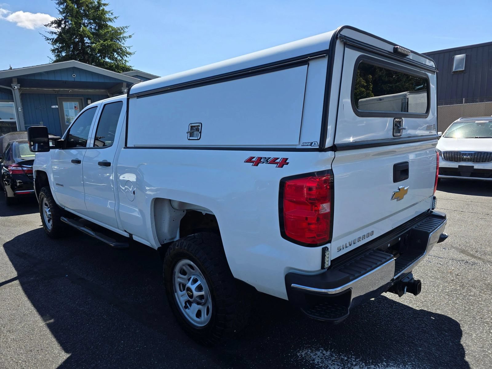 Used 2019 Chevrolet Silverado 2500 W/T AWD/4WD image 3