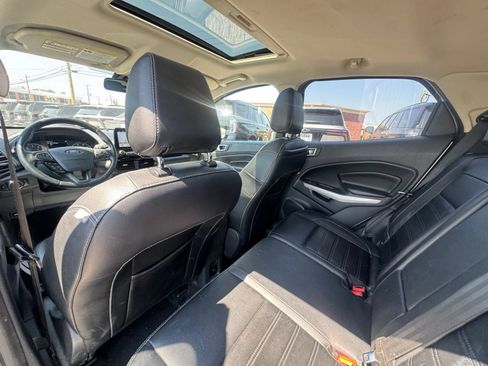 Used 2018 Ford EcoSport Titanium w/ Titanium Cold Weather Package AWD/4WD image 26