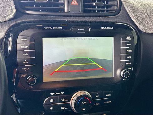 Used 2014 Kia Soul + w/ Audio Package image 17