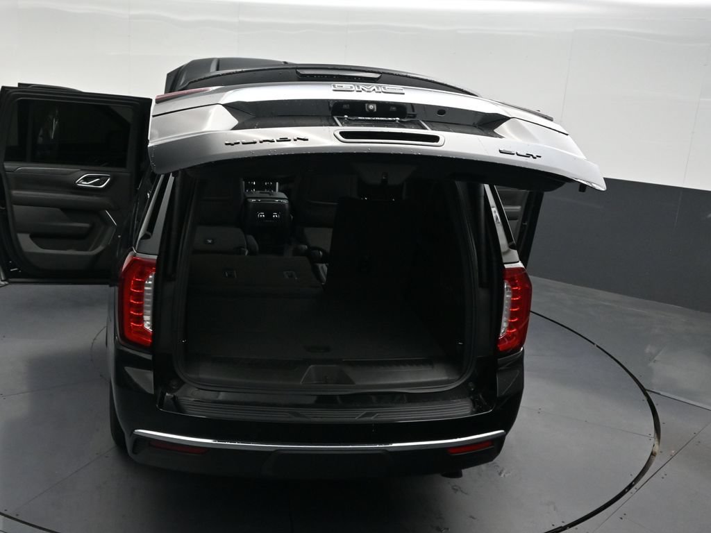 Used 2024 GMC Yukon XL SLT w/ SLT Premium Package RWD image 36