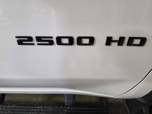 Used 2022 Chevrolet Silverado 2500 W/T AWD/4WD image 11