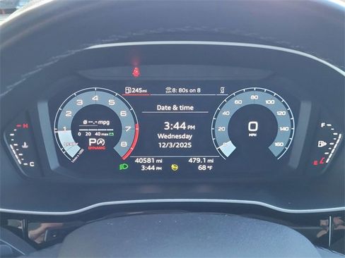 Used 2024 Audi Q3 2.0T Premium image 8