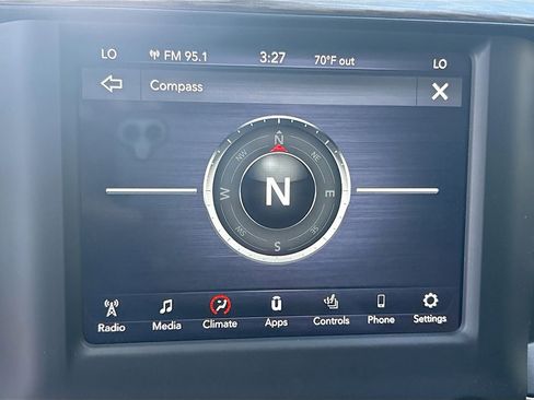 Used 2021 RAM 2500 Laramie w/ Chrome Appearance Group AWD/4WD image 13