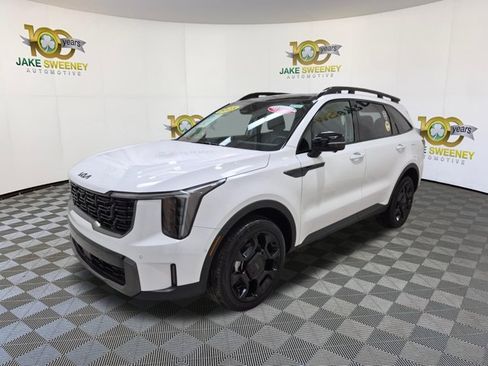 Used 2025 Kia Sorento SX AWD/4WD image 4