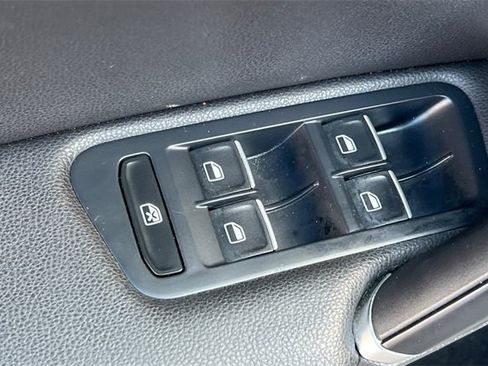 Used 2015 Volkswagen GTI Autobahn image 12