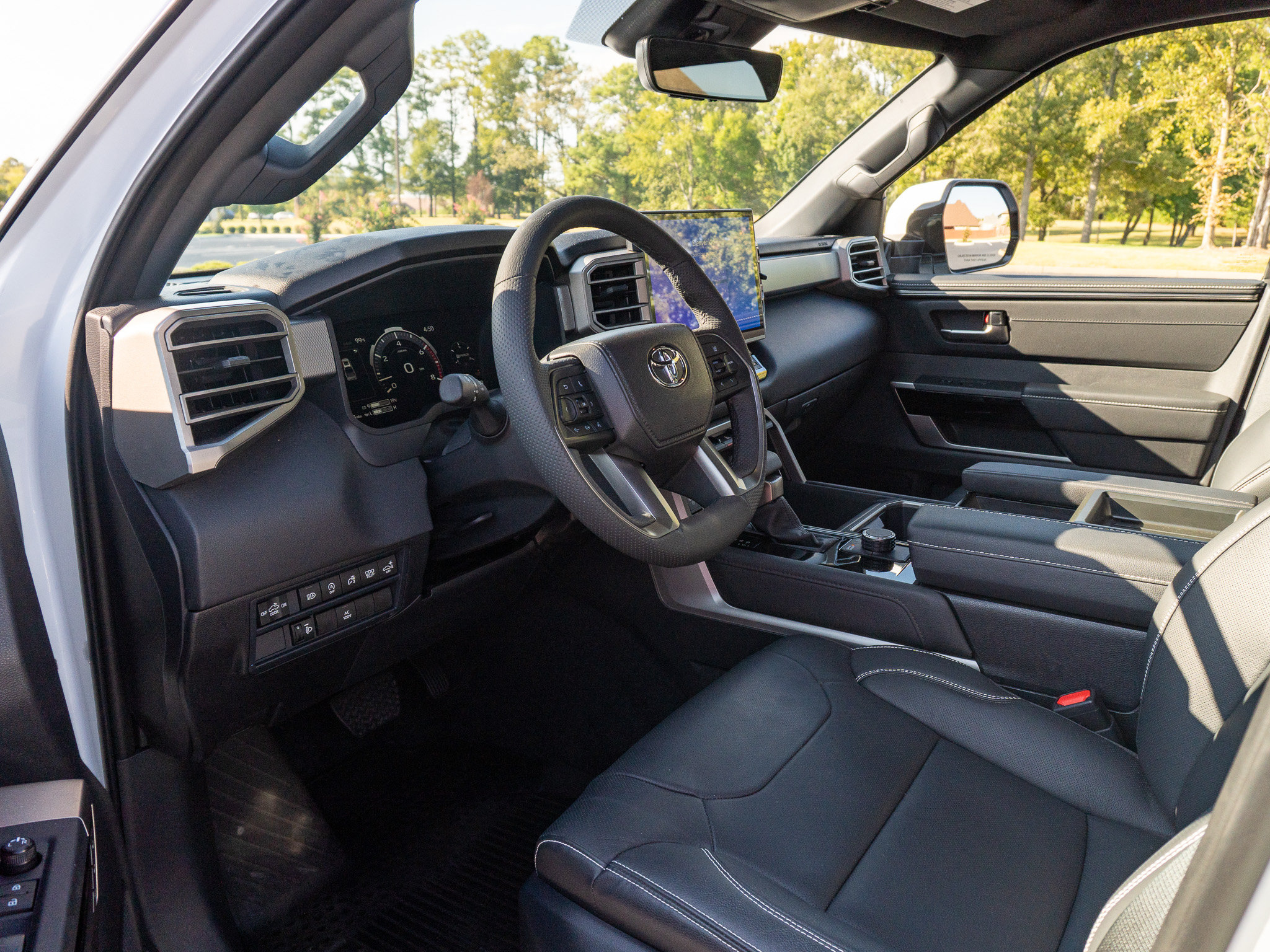 Used 2026 Toyota Tundra Limited w/ Power Package RWD image 11
