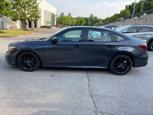 Used 2025 Honda Civic Sport image 4