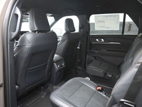 New 2026 Ford Explorer Tremor image 2