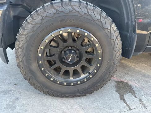 Used 2019 RAM 1500 Big Horn image 17