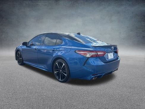 Used 2018 Toyota Camry XSE image 7