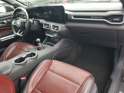 Used 2024 Ford Mustang GT Premium image 18