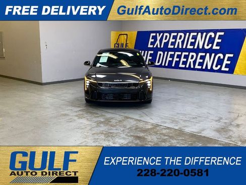 Used 2025 Kia K4 GT-Line w/ GT-Line Premium Package FWD image 3
