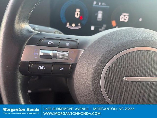 Used 2025 Hyundai Kona SEL AWD/4WD image 16