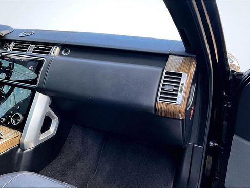 Used 2018 Land Rover Range Rover HSE image 26