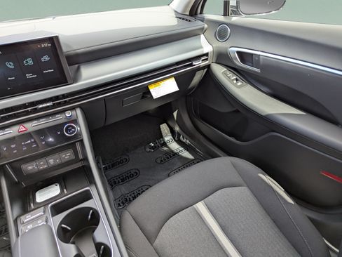 New 2026 Hyundai Sonata SEL FWD image 15