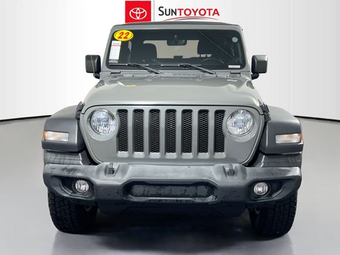 Used 2022 Jeep Wrangler Sport AWD/4WD image 10