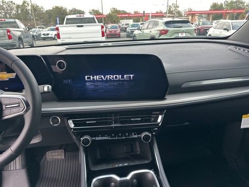 New 2026 Chevrolet Traverse LT w/ LPO, Floor Liner Package image 3