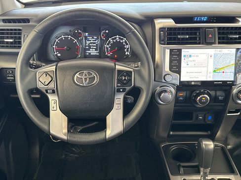 Used 2022 Toyota 4Runner SR5 Premium w/ Moonroof Package RWD image 14