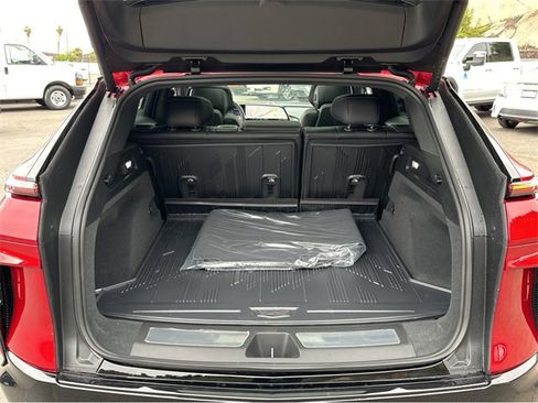 New 2025 Cadillac Lyriq Sport image 30