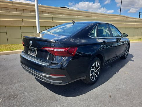 Used 2022 Volkswagen Jetta S image 2