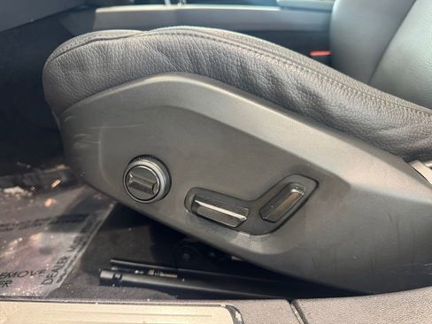 Certified 2025 Volvo V60 B5 Cross Country Plus image 27