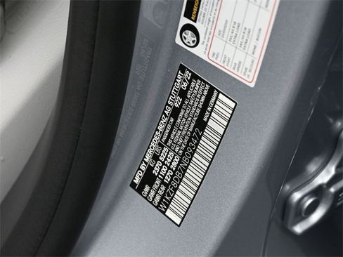 Used 2022 Mercedes-Benz E 350 Sedan image 18