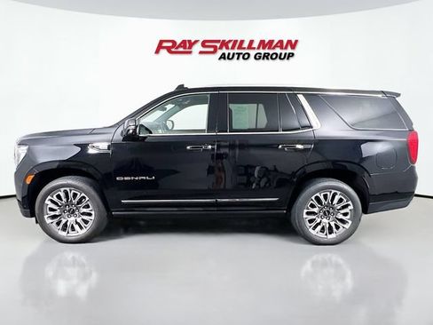 Used 2023 GMC Yukon Denali Ultimate AWD/4WD image 4