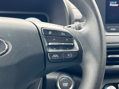 Used 2023 Hyundai Kona SE FWD image 30
