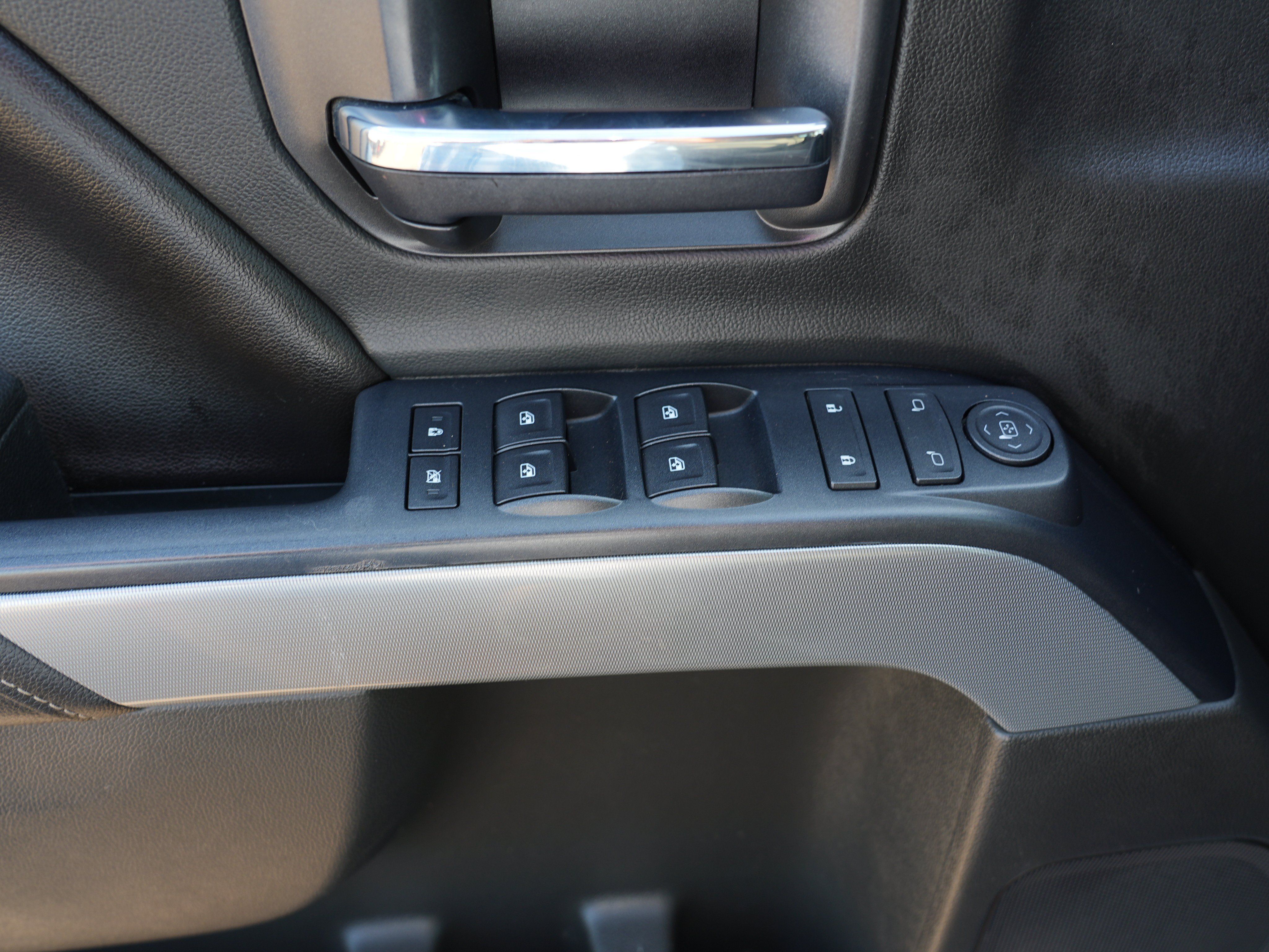 Used 2016 Chevrolet Silverado 1500 LT w/ All Star Edition AWD/4WD image 17
