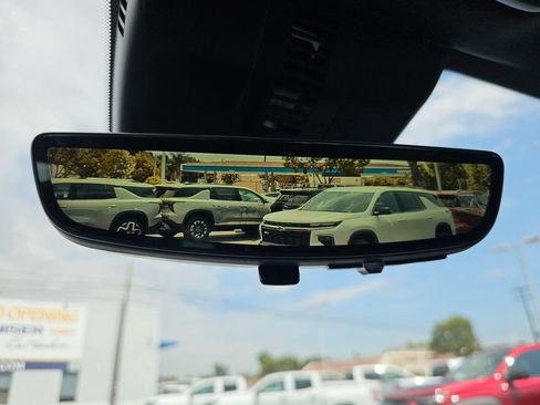 New 2026 Chevrolet Traverse LT w/ Driver Confidence Package FWD image 32