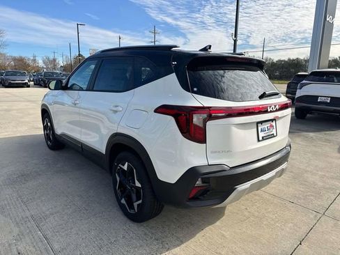 New 2026 Kia Seltos S FWD image 8